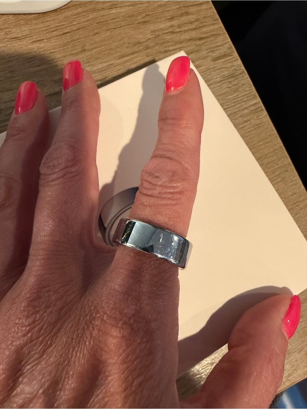 Oura Ring 4 Silver Size 8 - Picture 9 of 9